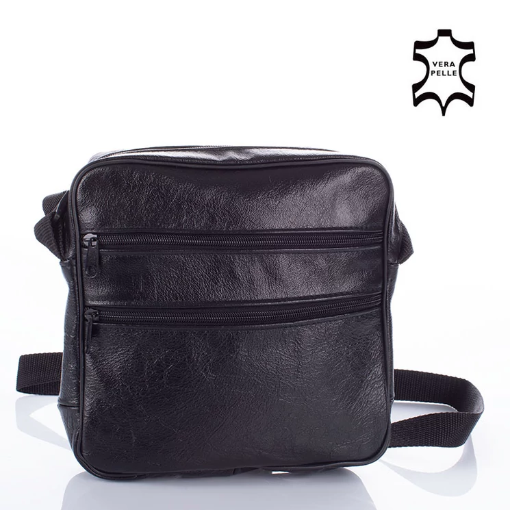 Valódi bőr férfi oldaltáska fekete színben