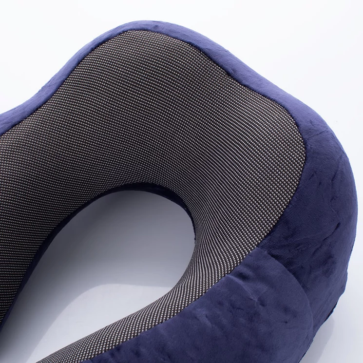 Memóriahabos nyakpárna sötétkék színben