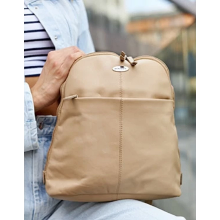  Női valódi bőr Városi  hátizsák bézs színben