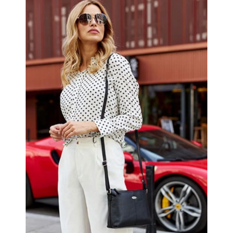 Elegáns Valódi bőr női oldaltáska fekete színben