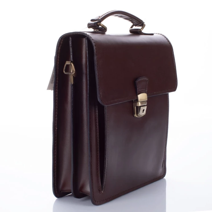 Valódi bőr férfi oldaltáska sötétbarna színben