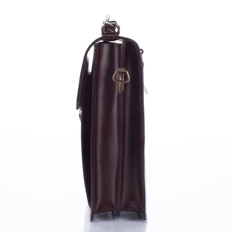 Valódi bőr férfi oldaltáska sötétbarna színben