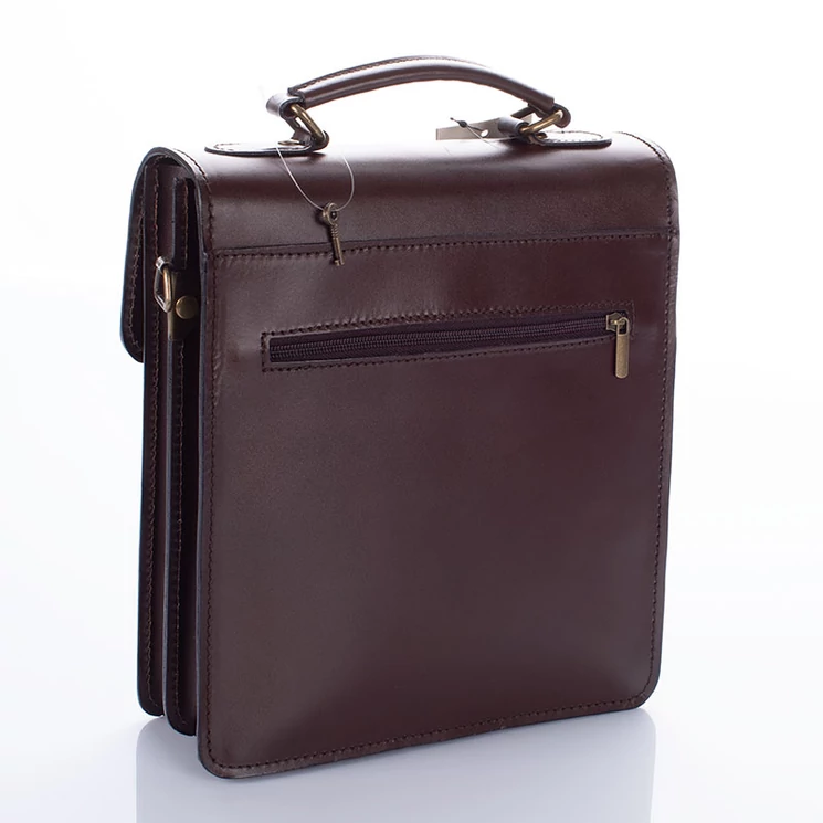 Valódi bőr férfi oldaltáska sötétbarna színben