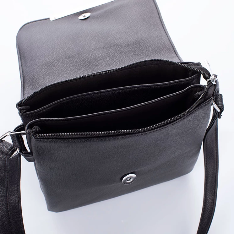 Női bézs praktikus oldaltáska