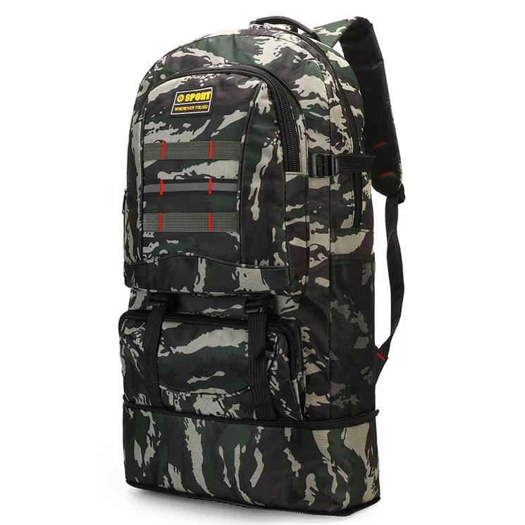 Nagyméretű bővíthető terepszínű túrahátizsák 