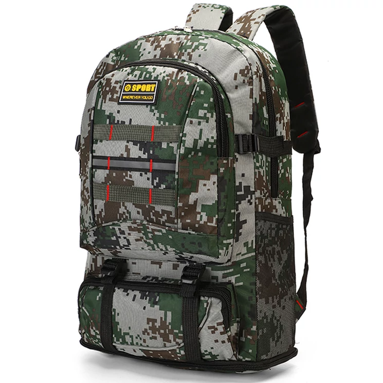 Nagyméretű bővíthető terepszínű túrahátizsák 