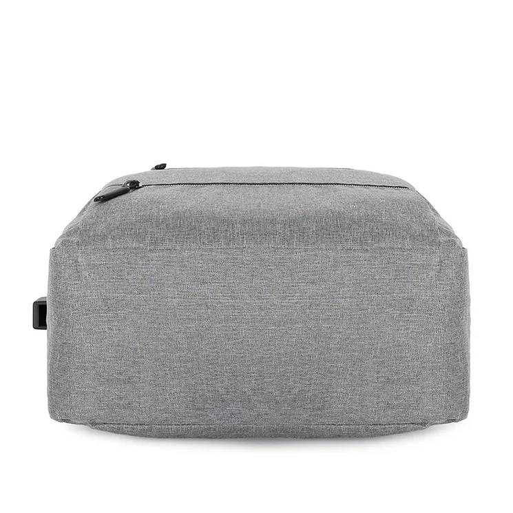 Fedélzeti méretű laptophátizsák  USB csatlakozóval háromrészes szett