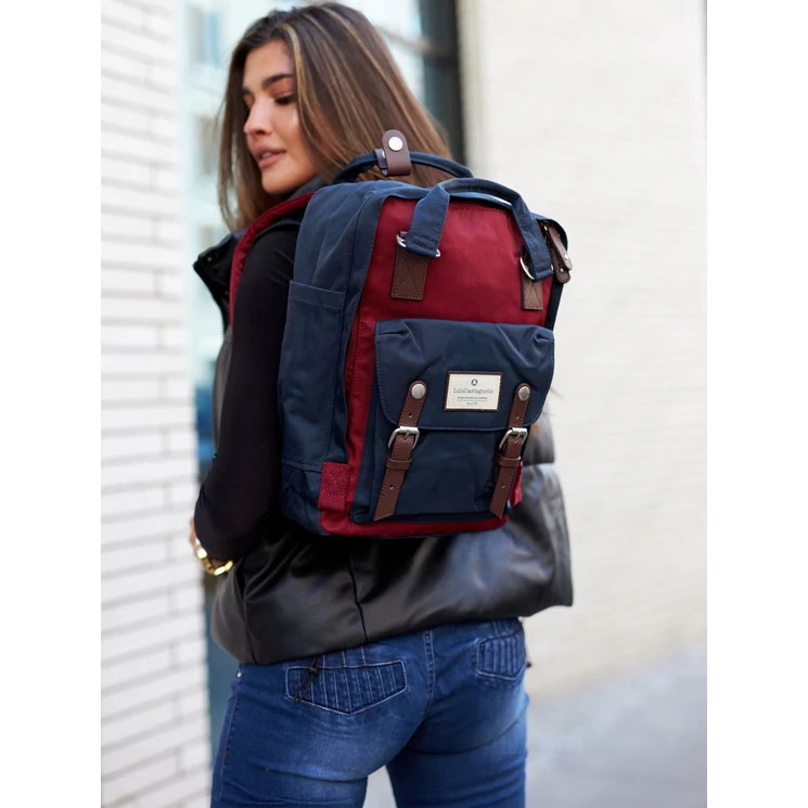 Hátizsák  kabinméretű táska Ipad tartóval