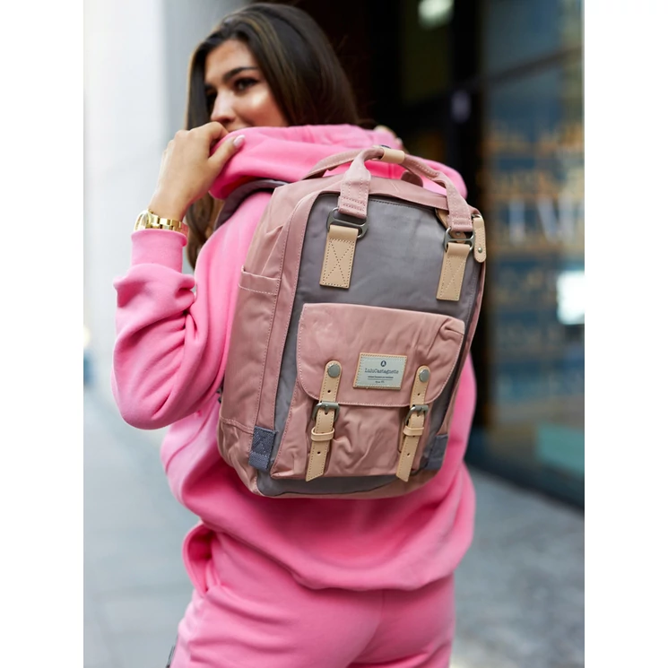 Hátizsák  kabinméretű táska Ipad tartóval