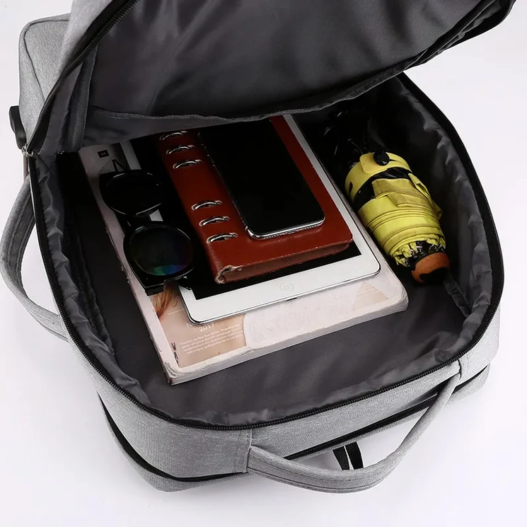 WIZZ Fedélzeti méretű laptophátizsák 40 x 30 x 20 cm USB csatlakozóval