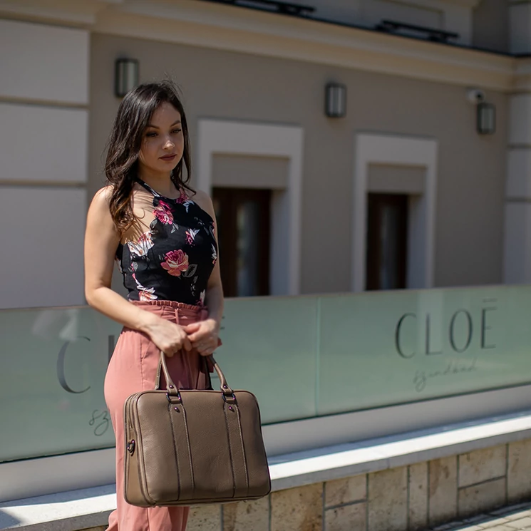 Laptoptartós Valódi bőr üzleti táska NT 8890 Brown