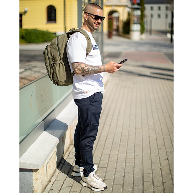 Outdoor vászon hátizsák khakizöld színben