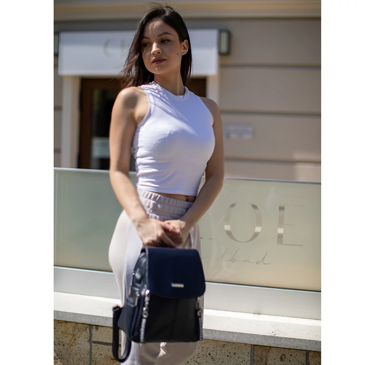 Silvia Rosa női hátizsák sötétkék színben