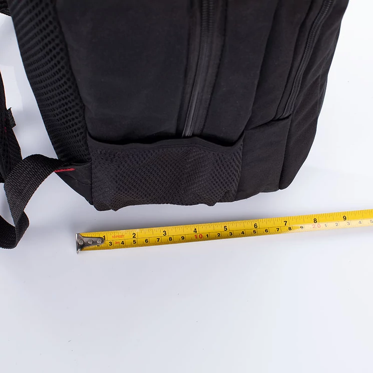 Fedélzeti Hátizsák fekete színben WIZZ méret 40x30x20cm