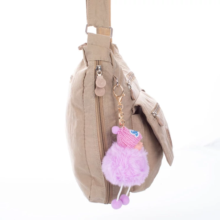 Fantasy női oldaltáska sötétbézs színben ajándék kulcstartóval