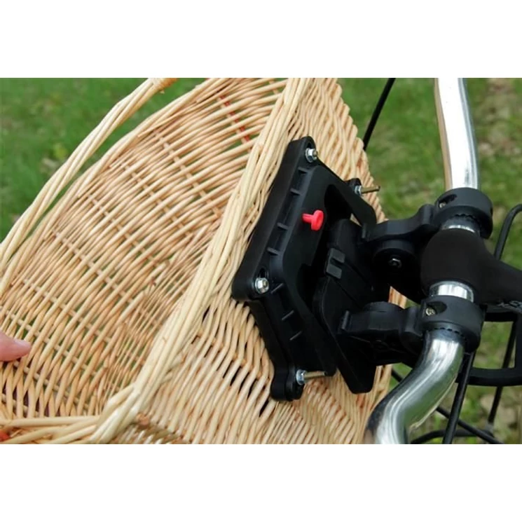 Fonott kerékpár kosár barna színben