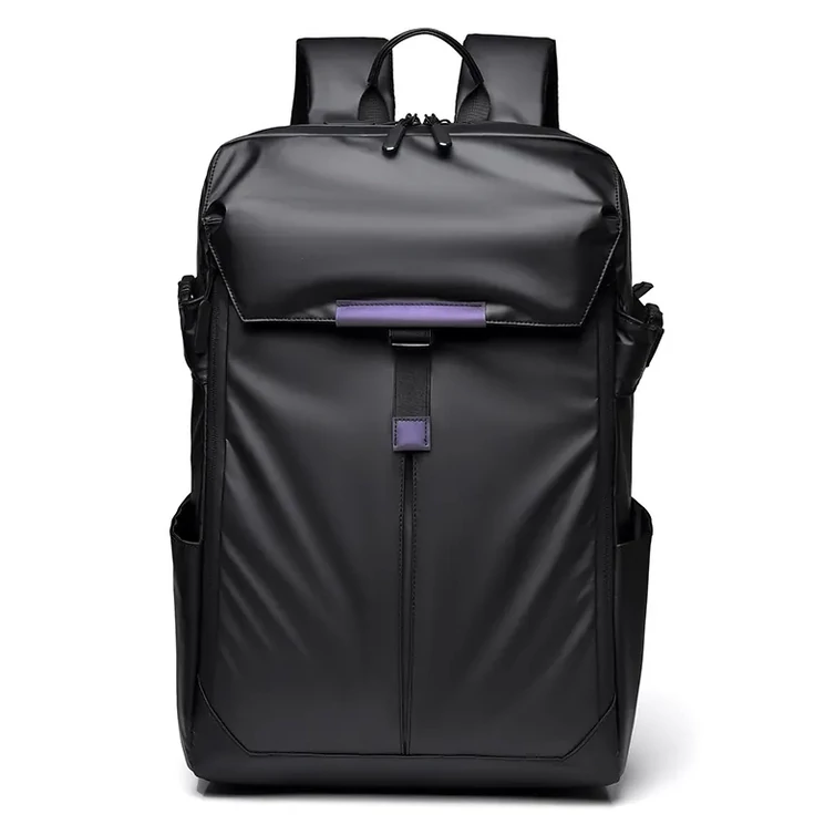 Fekete vízálló többzsebes laptoptartós hátizsák