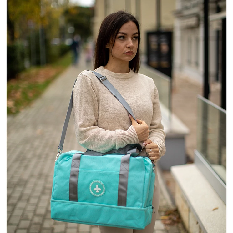 Utazótáska/hátizsák Wizzair méretű fedélzeti táska 40 x 30 x 20 cm zöld színben