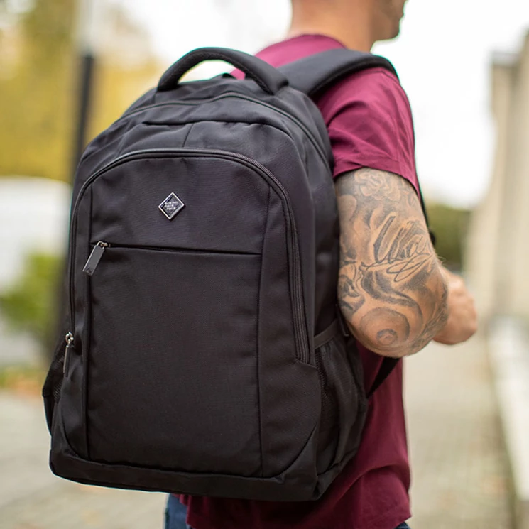 Aoking  laptophátizsák usb töltővel 