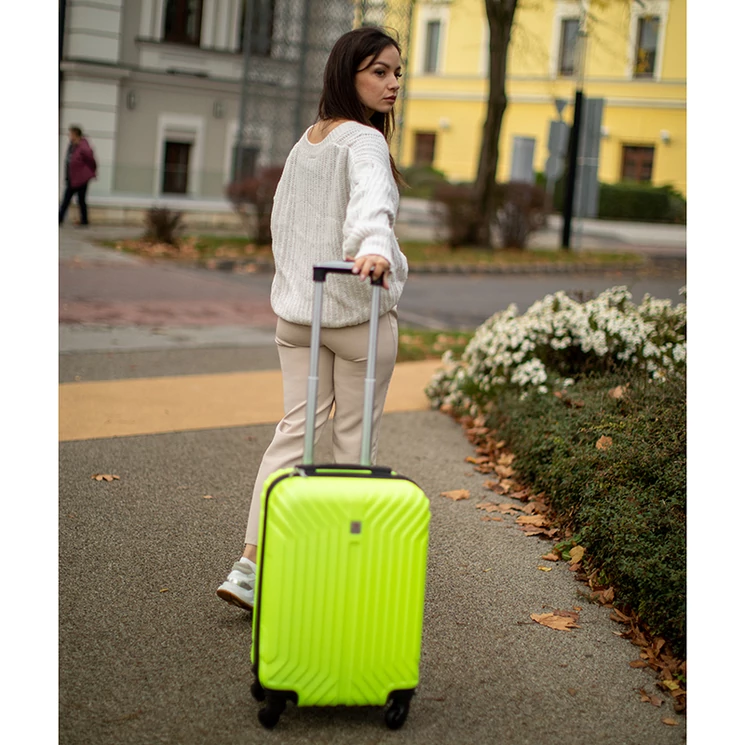 LDV Keményfalú Bőrönd kabin méret kivehető kerekekkel 53 cm