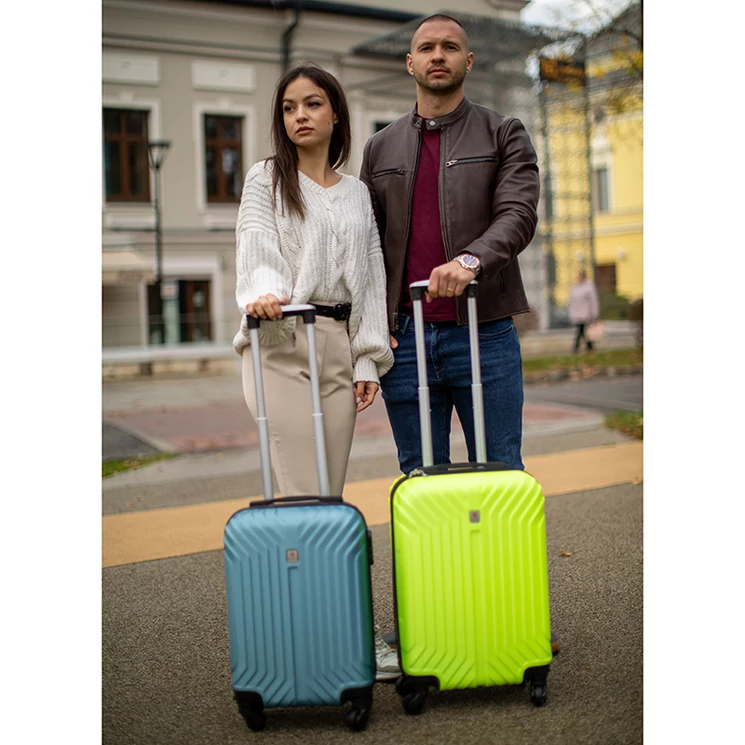 LDV 507 Keményfalú Kabin Bőrönd kivehető kerékkel 55 cm