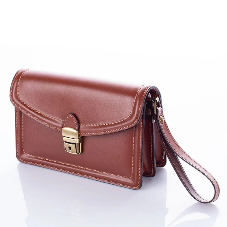 Valódi bőr autóstáska világosbarna színben