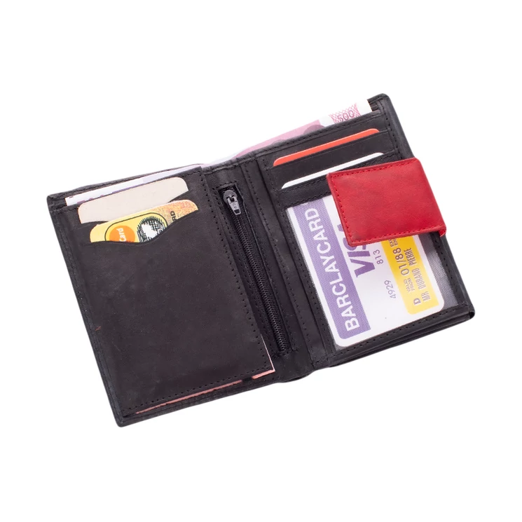 Pénztárca fekete-piros színben sok kártyatartóval