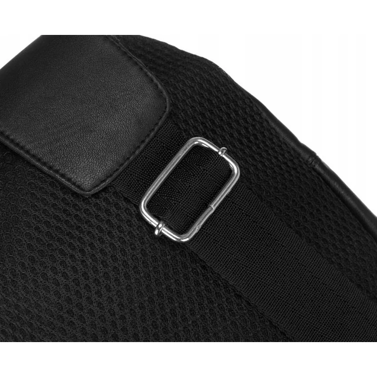 Valódi bőr fekete testtáska