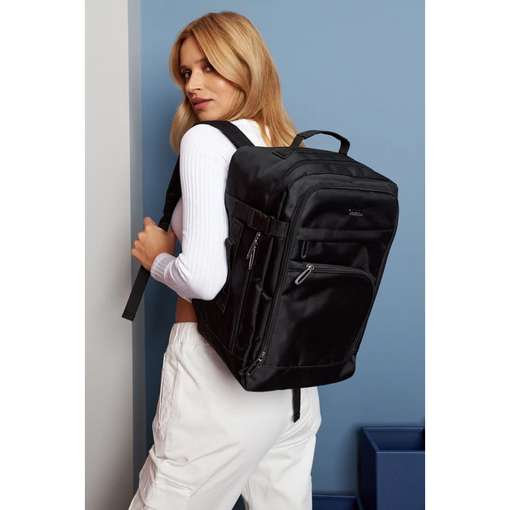 Peterson 3- Funkciós Utazó Hátizsák WizzAir méretű 40x30x20cm