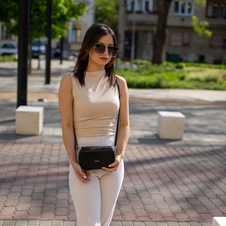 Silvia Rosa női sokrészes oldaltáska 