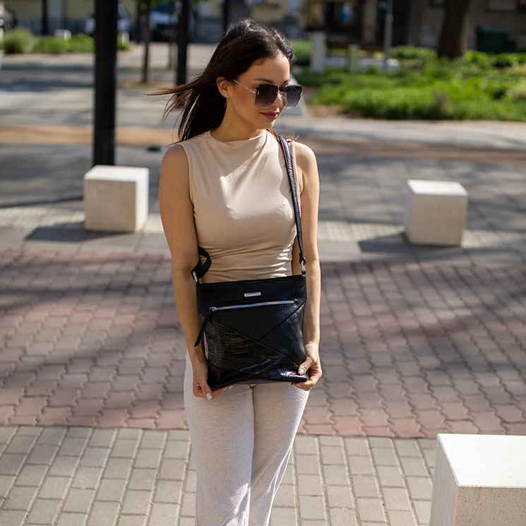 Silvia Rosa sokzsebes  női oldaltáska 