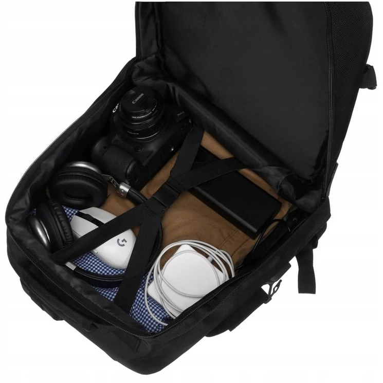 Peterson 3- Funkciós Utazó Hátizsák, WizzAir méretű 40x30x20cm, Fekete-Piros Színben / bővíthető /USB csatlakozóval