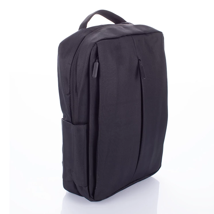 Fedélzeti Hátizsák usb töltővel fekete színben