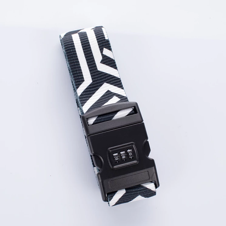 Számzáras bőröndpánt különleges mintával