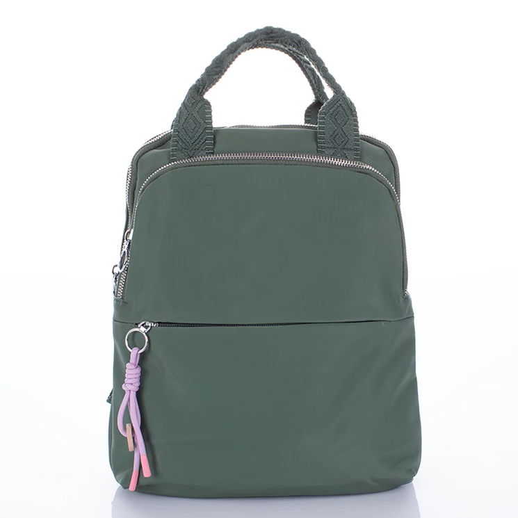 Sokzsebes vízálló női hátizsák 