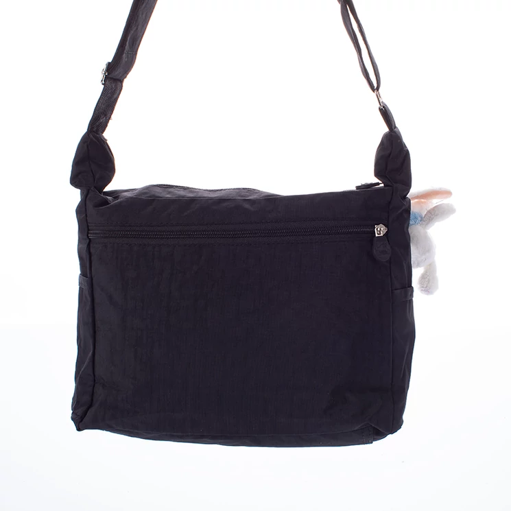 Angel sokzsebes női oldaltáska fekete színben ajándék kulcstartóval