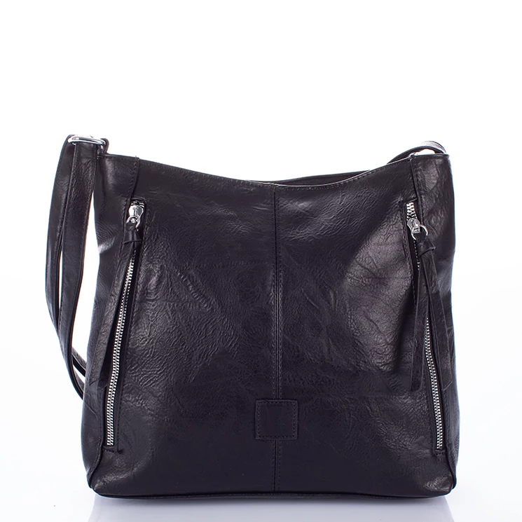 Sokzsebes  női oldaltáska fekete színben 