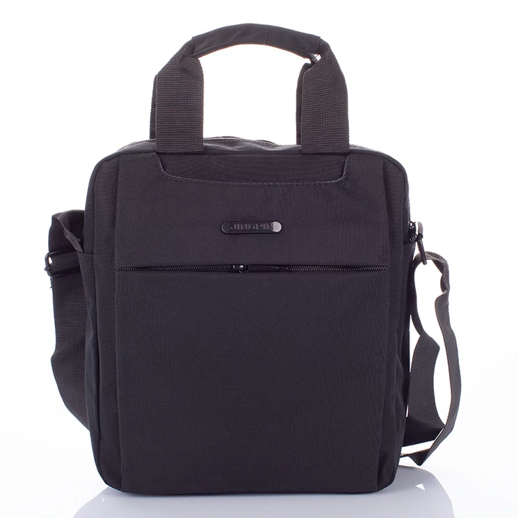 Sokzsebes praktikus férfi oldaltáska 