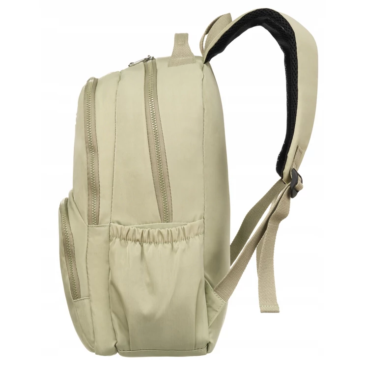 Tágas Sokzsebes Női hátizsák Világos zöld színben