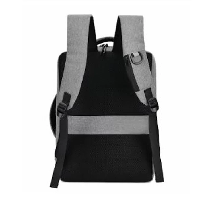 Fedélzeti méretű laptophátizsák 40 x 30 x 20 cm USB csatlakozóval