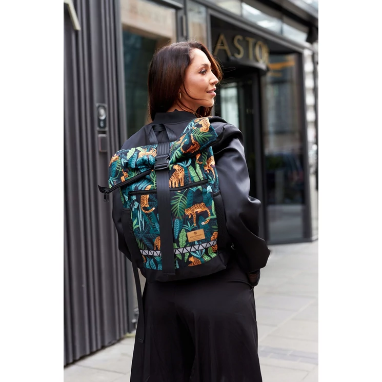 Peterson Fedélzeti hátizsák Ryanair fedélzeti ingyenes méret 40 x 20 x 25 cm