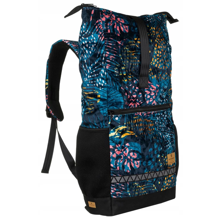 Peterson Fedélzeti hátizsák Ryanair fedélzeti ingyenes méret 40 x 20 x 25 cm