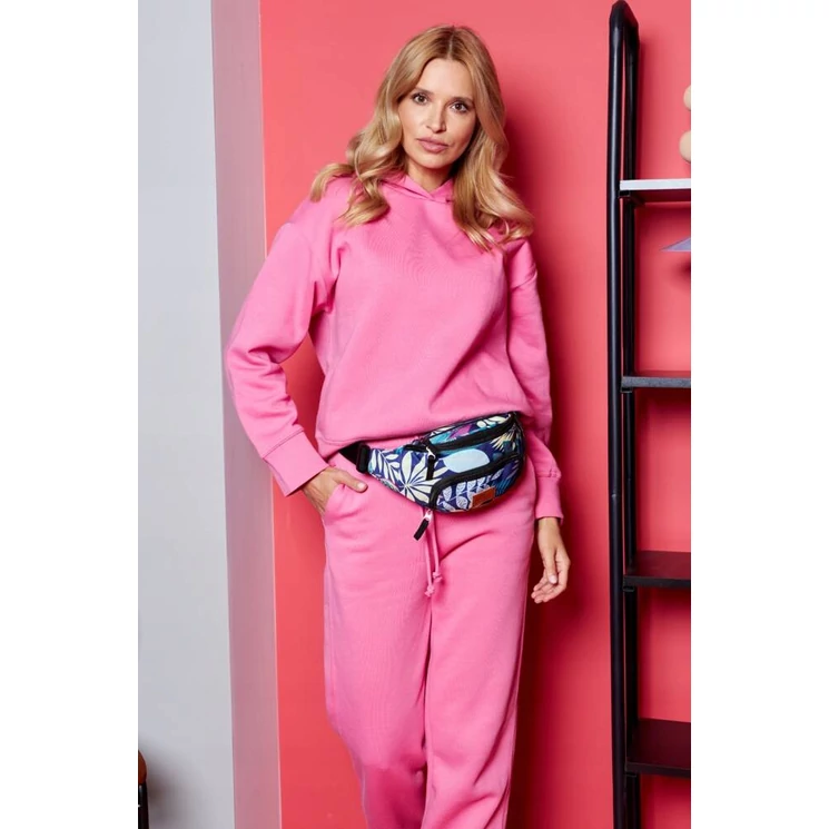 Divatos Tágas női Övtáska