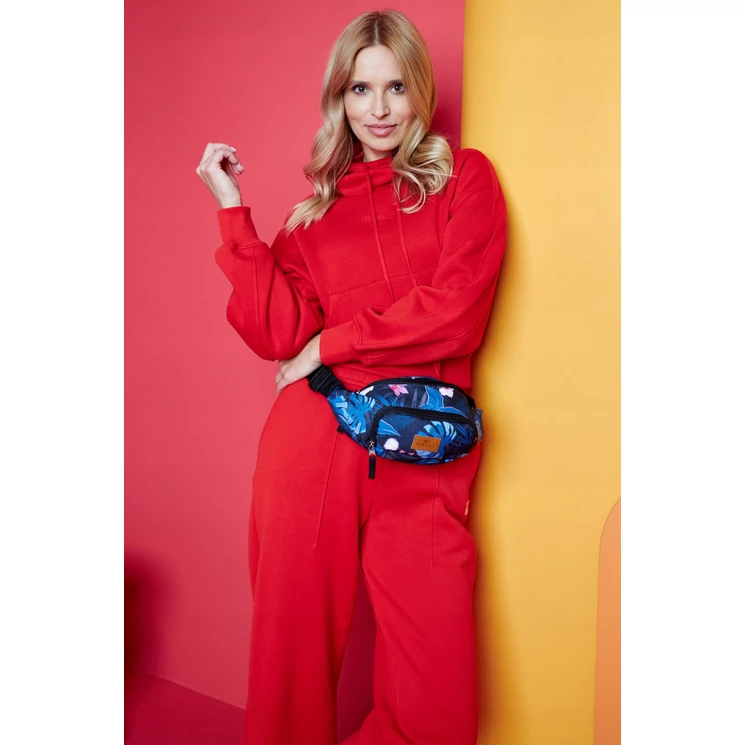 Divatos Tágas női Övtáska