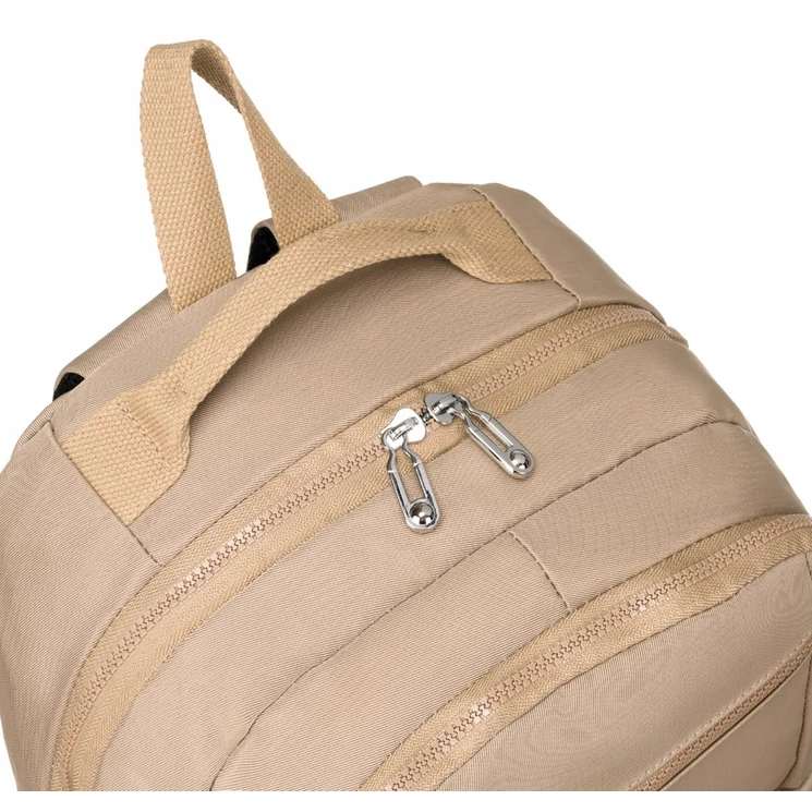 Tágas Sokzsebes Női hátizsák bézs színben