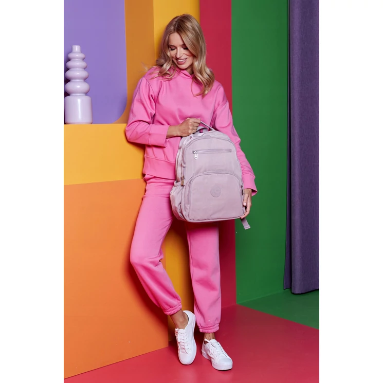 Tágas Sokzsebes Női hátizsák Lila színben