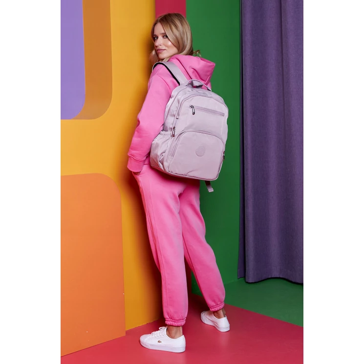 Tágas Sokzsebes Női hátizsák Lila színben