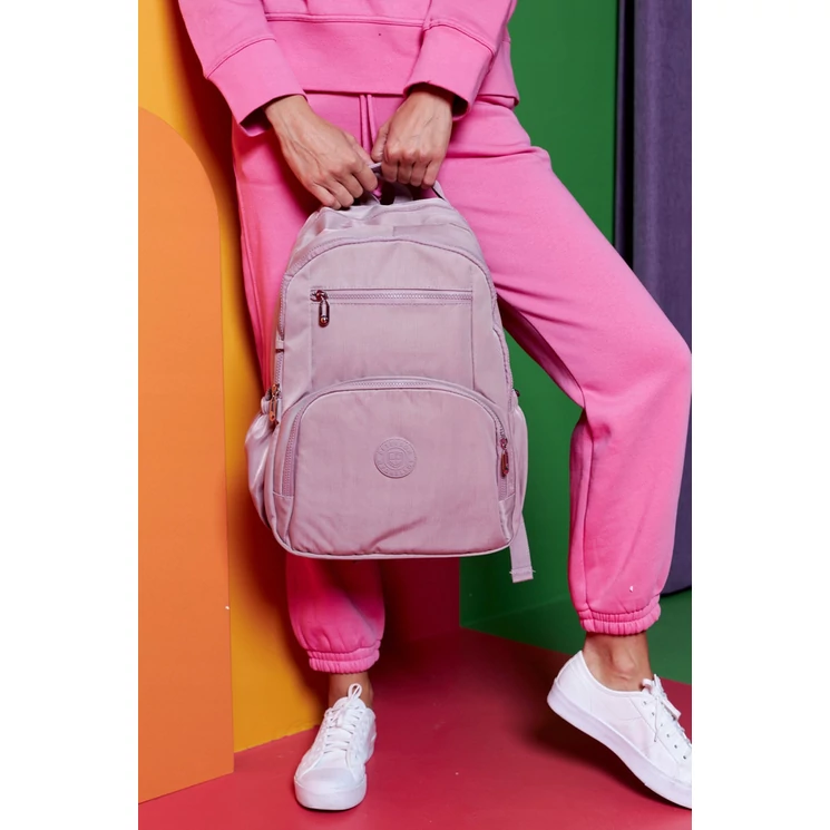 Tágas Sokzsebes Női hátizsák Lila színben