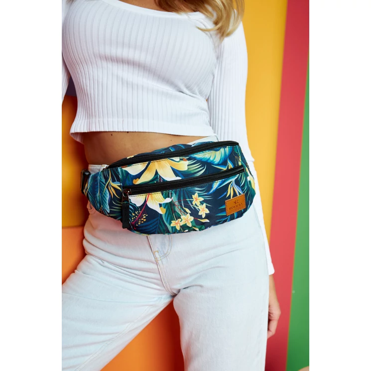 Tágas női Övtáska Divatos mintában