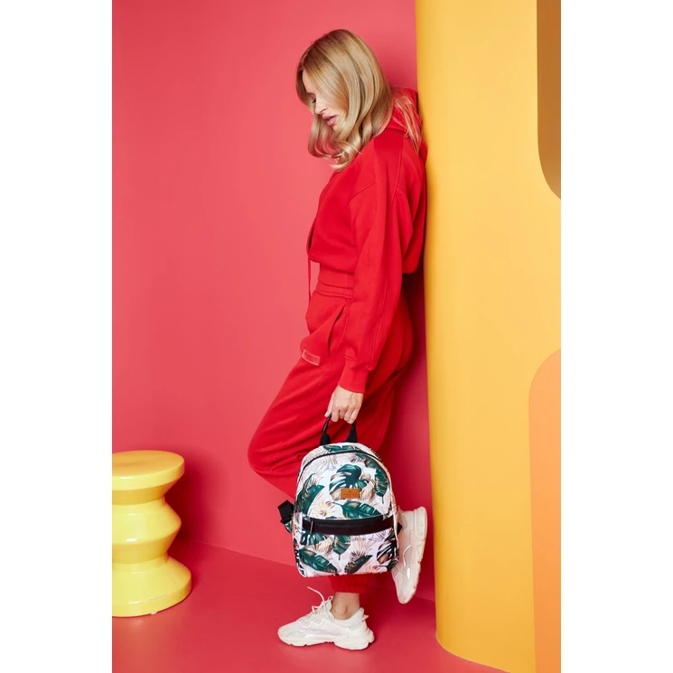 Tágas női városi hátizsák divatos mintában